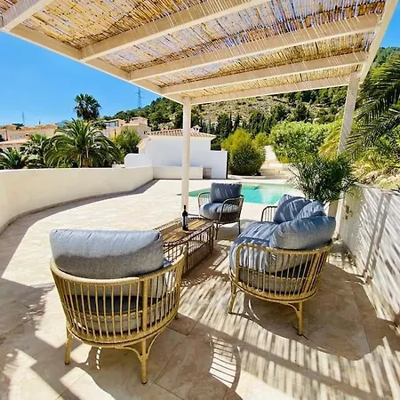 Villa With Private Pool And Close To The *