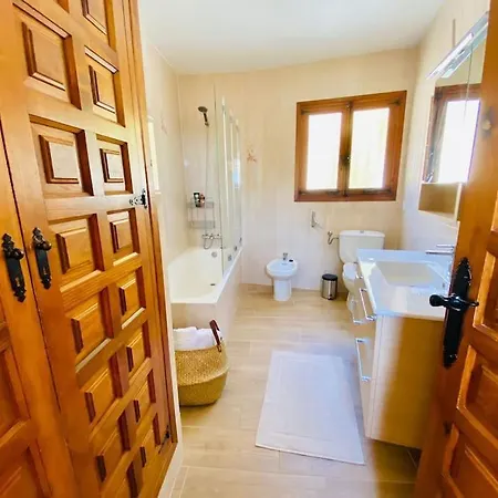 Villa With Private Pool And Close To The Calpe